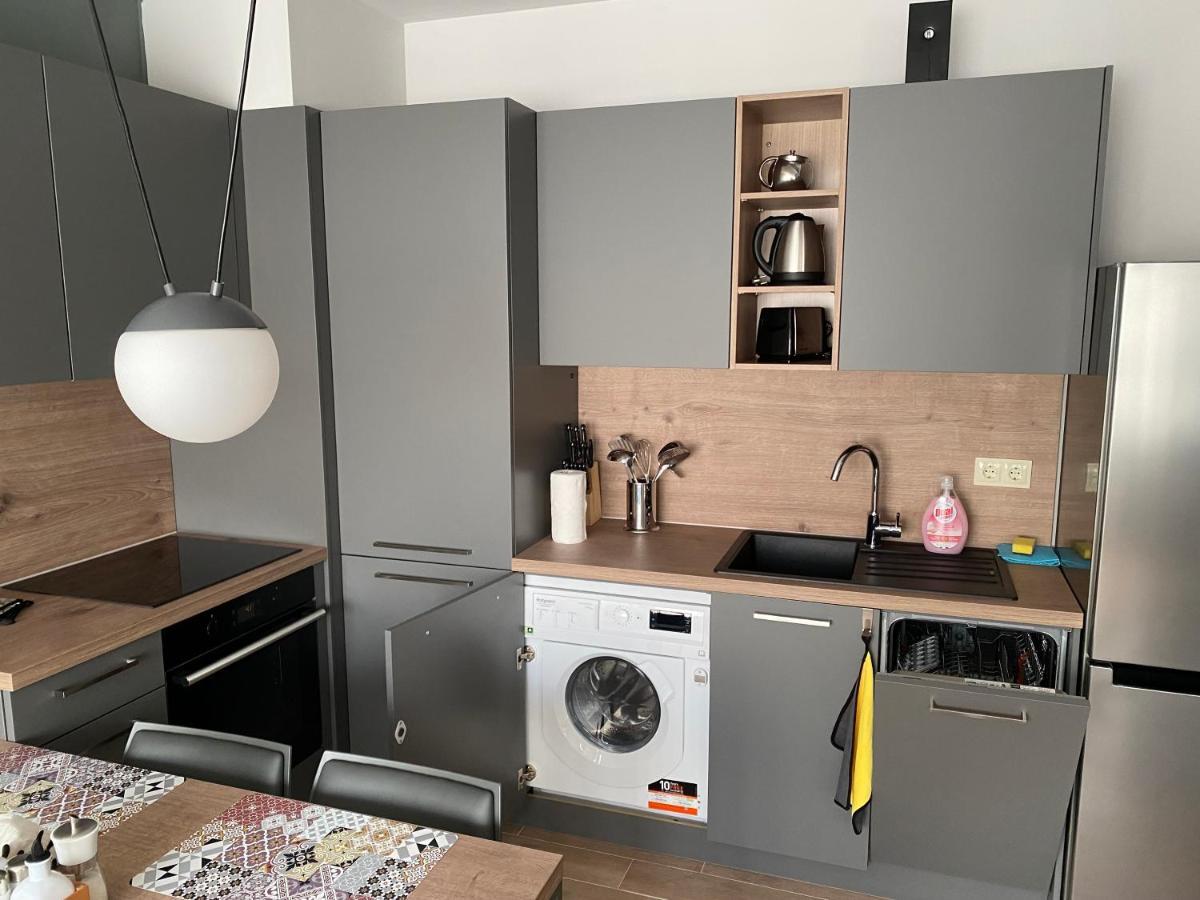 7Th Sense Boutique Apartments Софія Екстер'єр фото